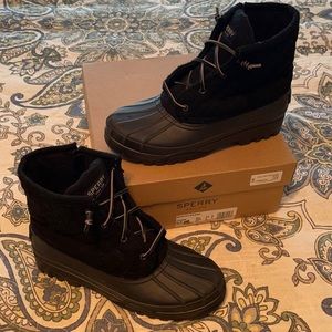 Women’s Sperry duck boots size 7 black